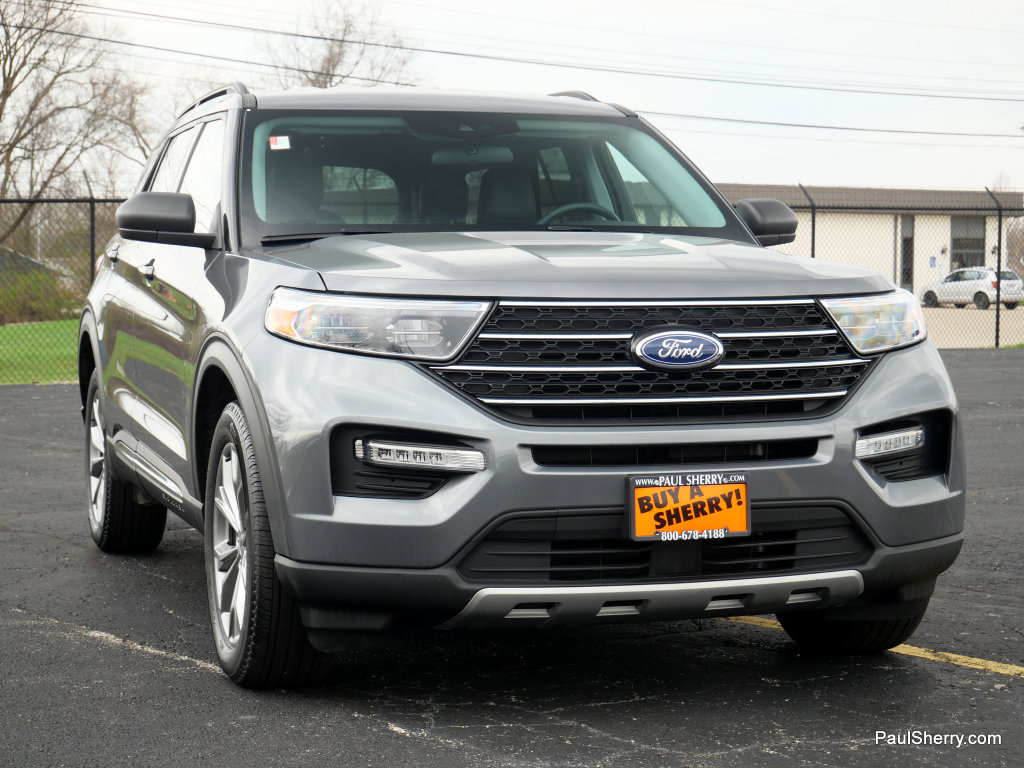 Used 2024 Ford Explorer XLT w/ Equipment Group 202A image 15