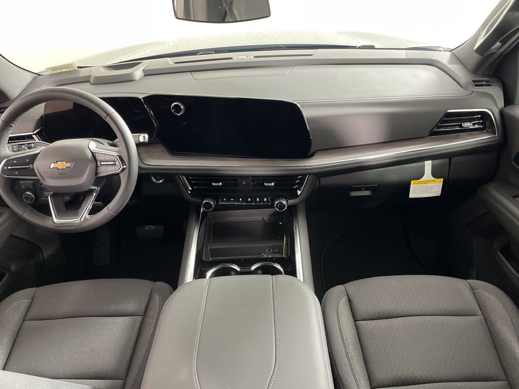 New 2026 Chevrolet Suburban LS image 16