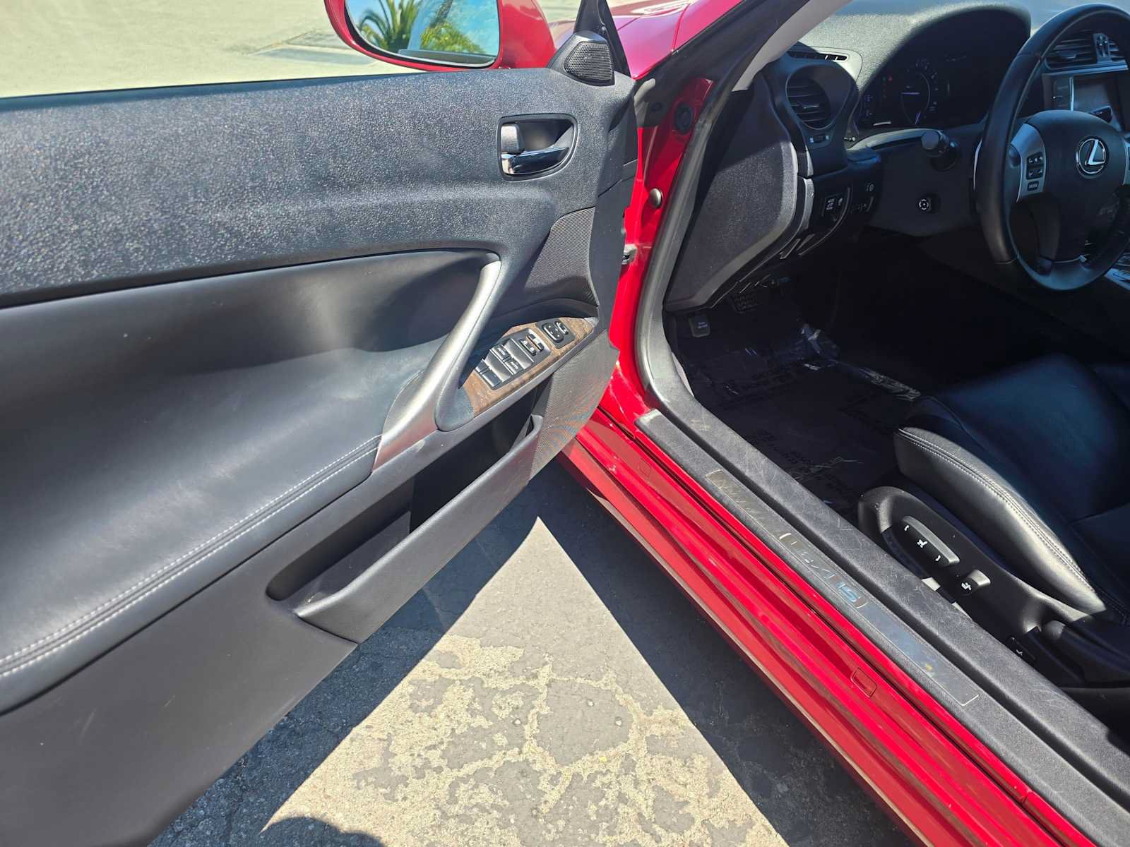 Used 2011 Lexus IS 250C RWD image 16
