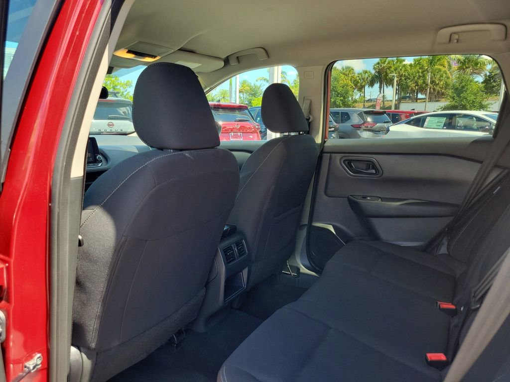 Certified 2024 Nissan Rogue S FWD image 7