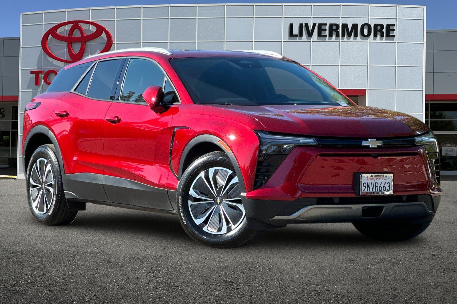 Used 2024 Chevrolet Blazer EV LT AWD/4WD image 2
