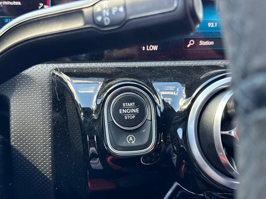 Used 2021 Mercedes-Benz A 35 AMG 4MATIC image 23