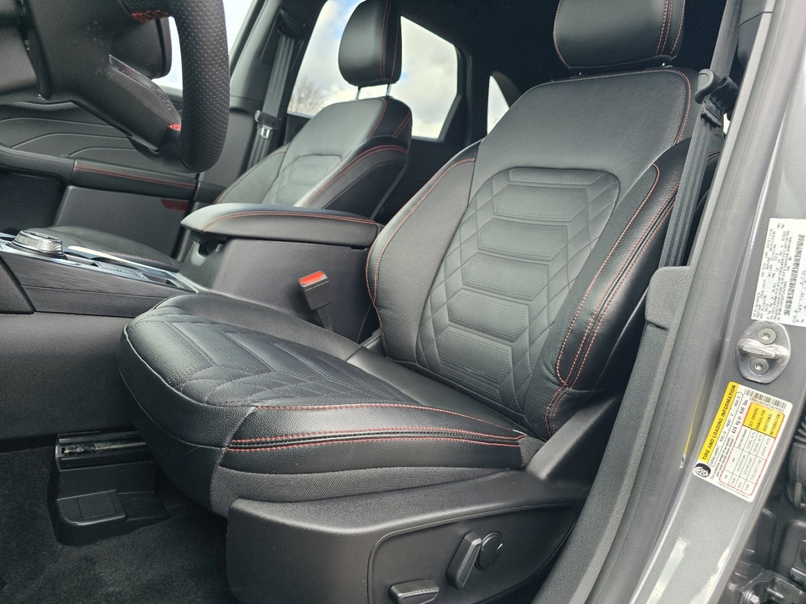 Used 2023 Ford Escape ST-Line Elite w/ Premium Technology Package image 24