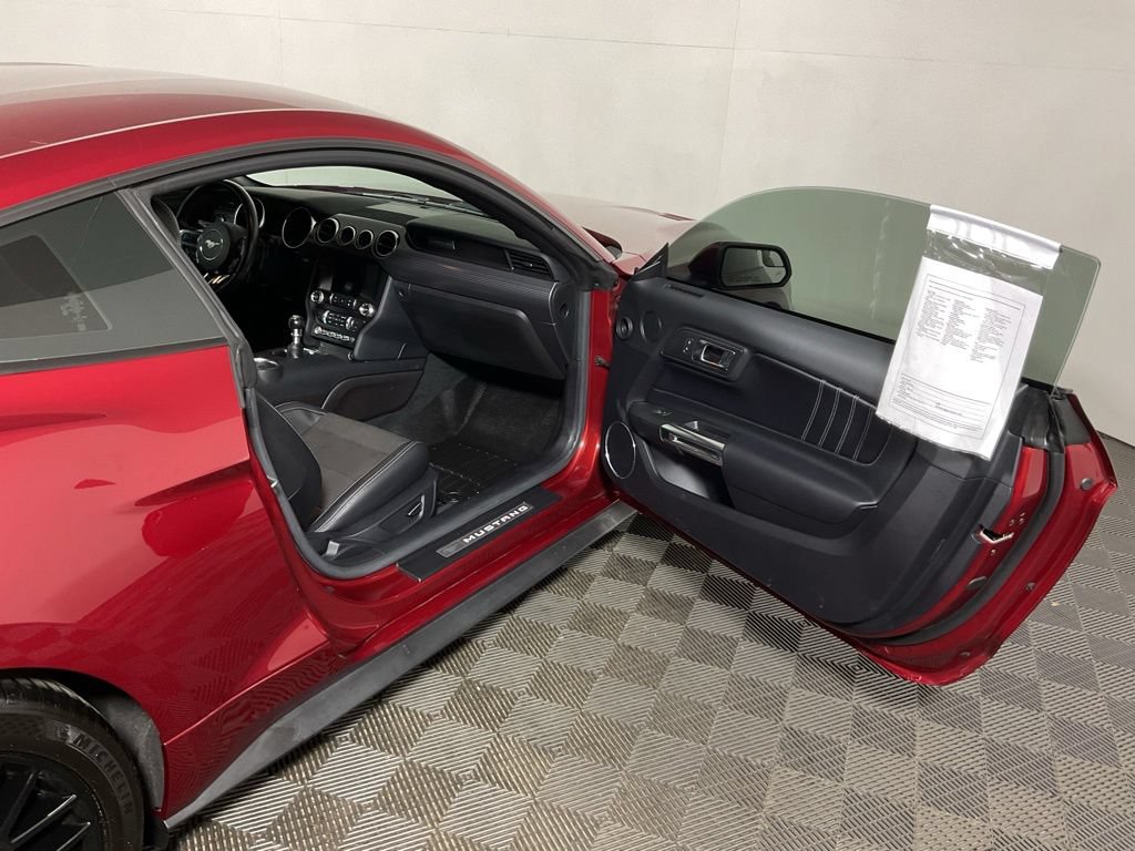 Used 2019 Ford Mustang GT Premium w/ GT Performance Package RWD image 32