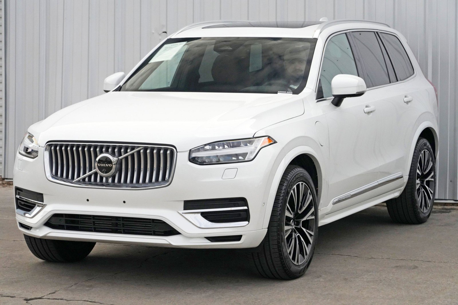 Used 2024 Volvo XC90 T8 Plus image 50