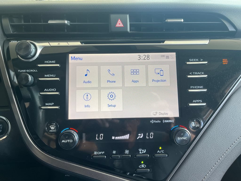 Used 2020 Toyota Camry XSE FWD image 19