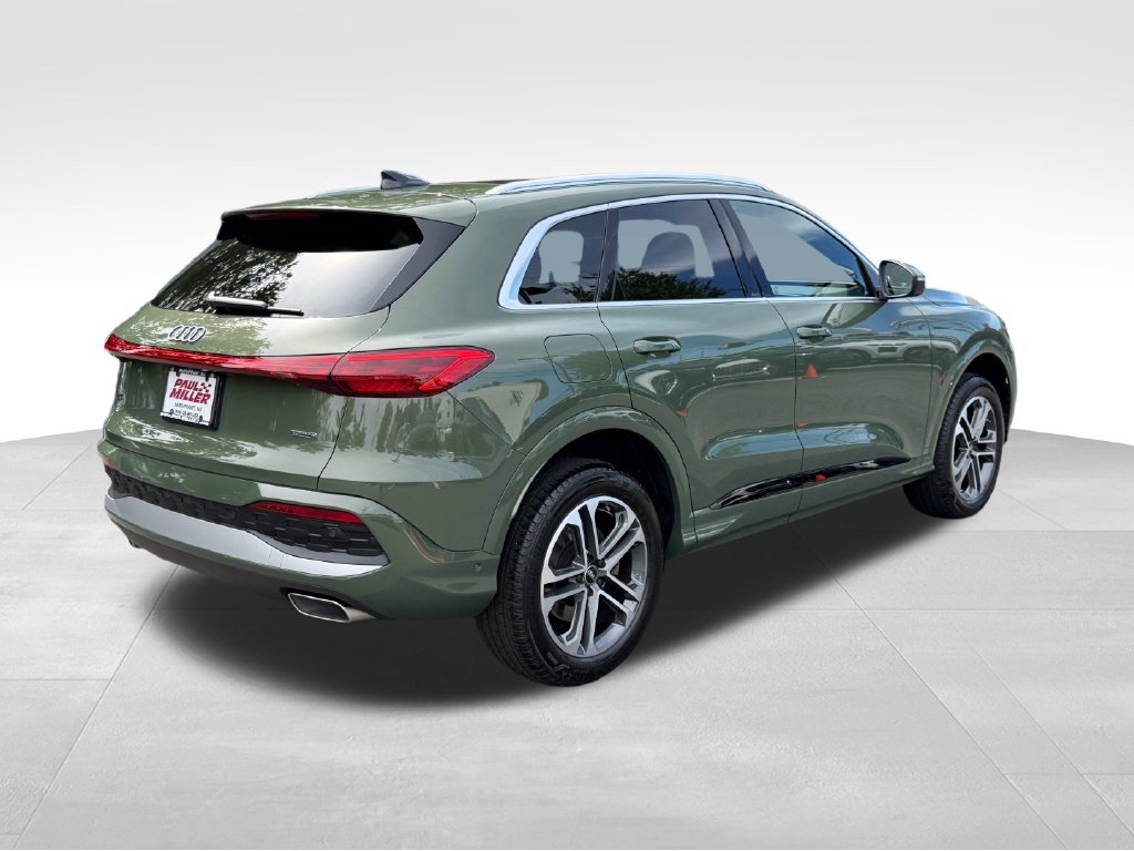Used 2025 Audi Q5 Premium w/ Convenience Package AWD/4WD image 9