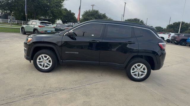 Used 2020 Jeep Compass Sport AWD/4WD image 5