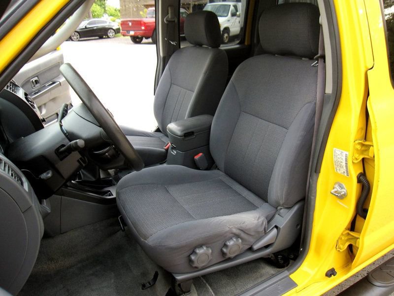 Used 2004 Nissan Frontier XE w/ (PWR) XE Pwr Pkg AWD/4WD image 19