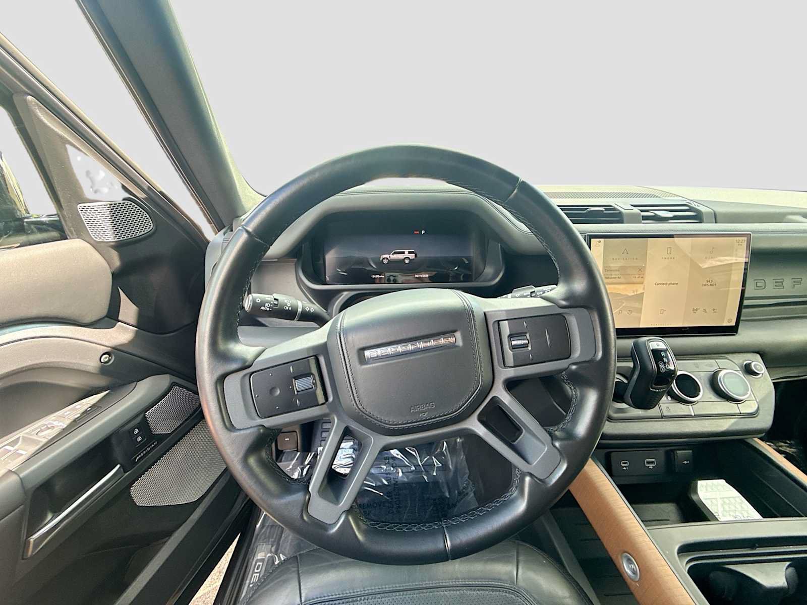 Certified 2023 Land Rover Defender 130 X AWD/4WD image 11