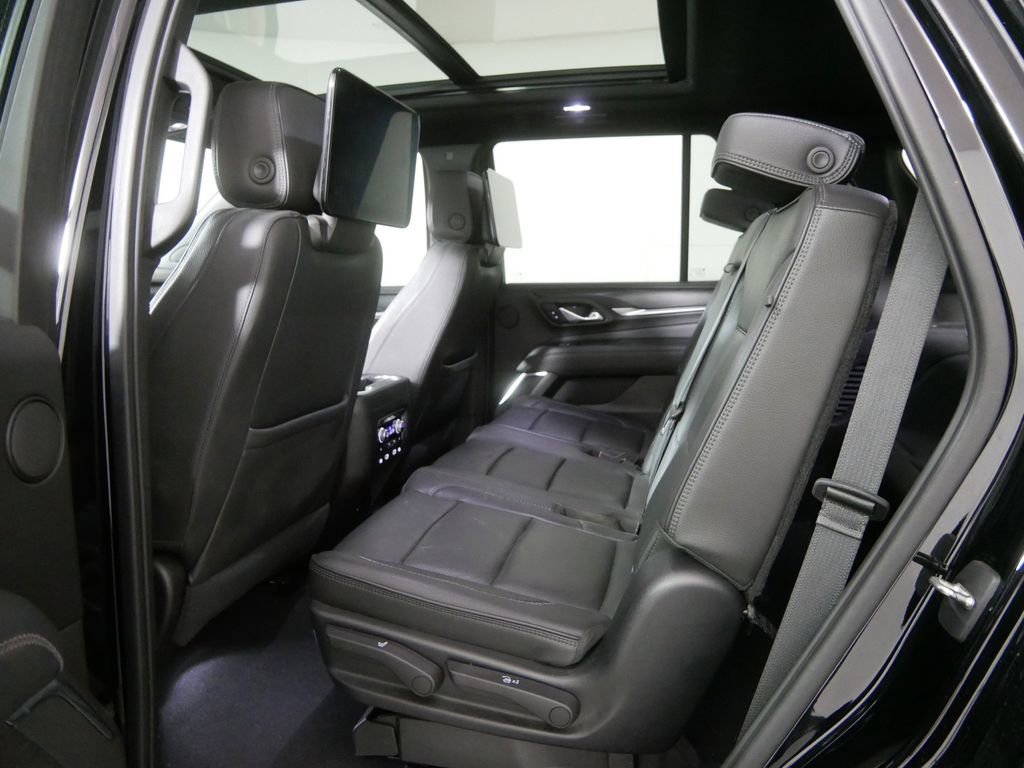 Used 2021 GMC Yukon Denali w/ Denali Premium Package AWD/4WD image 20