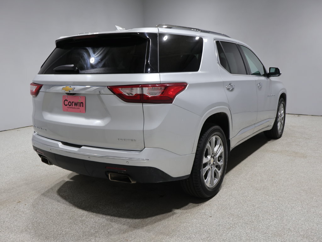Used 2020 Chevrolet Traverse Premier AWD/4WD image 2