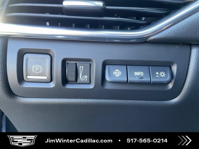 Used 2022 Cadillac XT4 Premium Luxury w/ Technology Package AWD/4WD image 26
