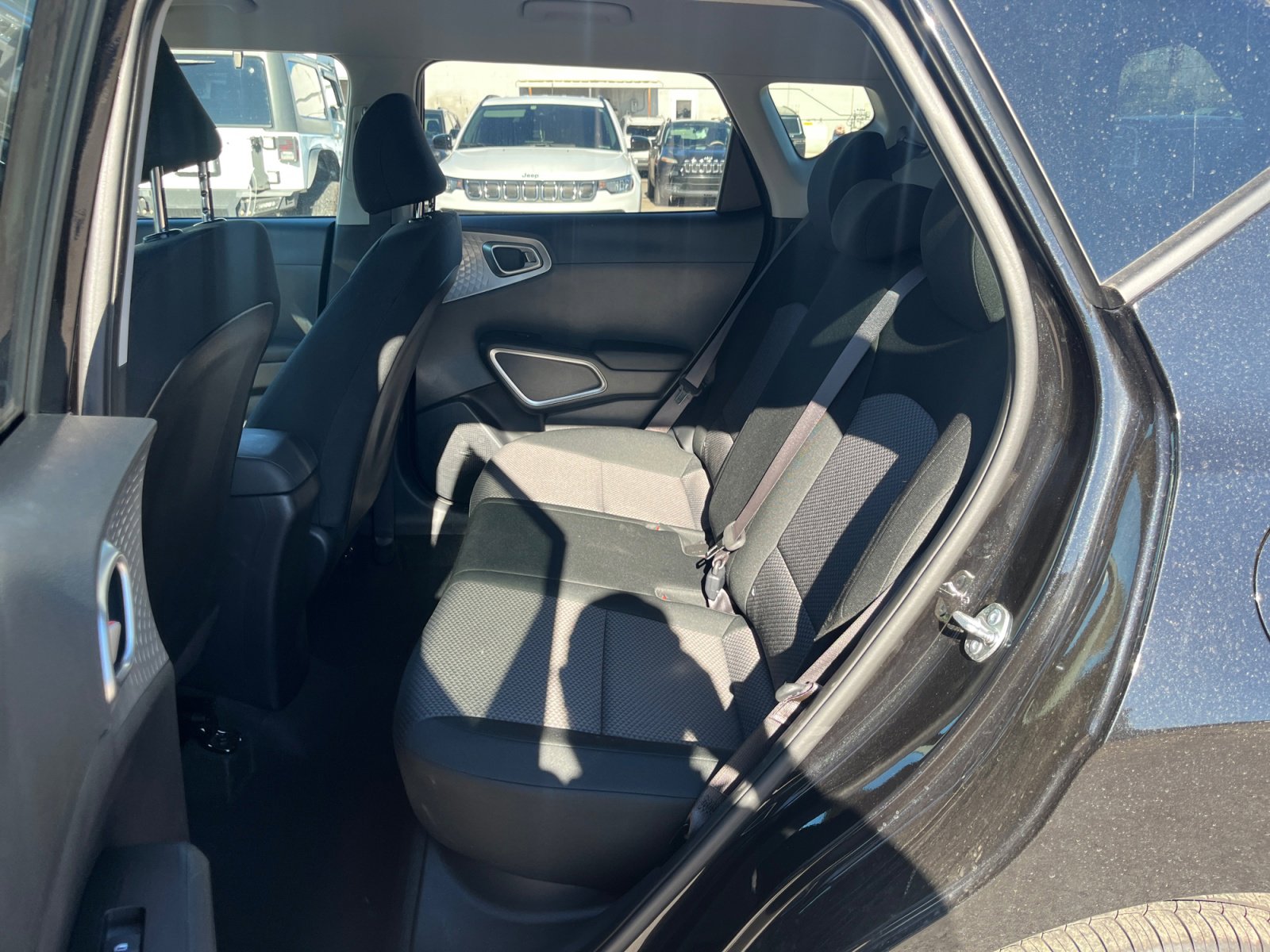 Used 2025 Kia Soul LX image 17