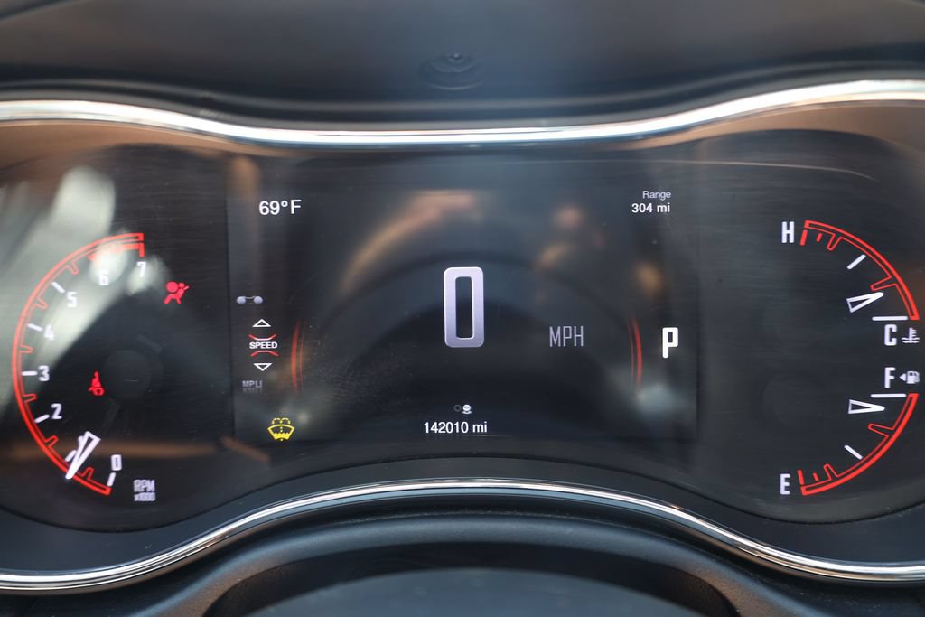 Used 2015 Dodge Durango R/T w/ Trailer Tow Group IV AWD/4WD image 14