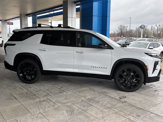 New 2026 Chevrolet Traverse RS image 2