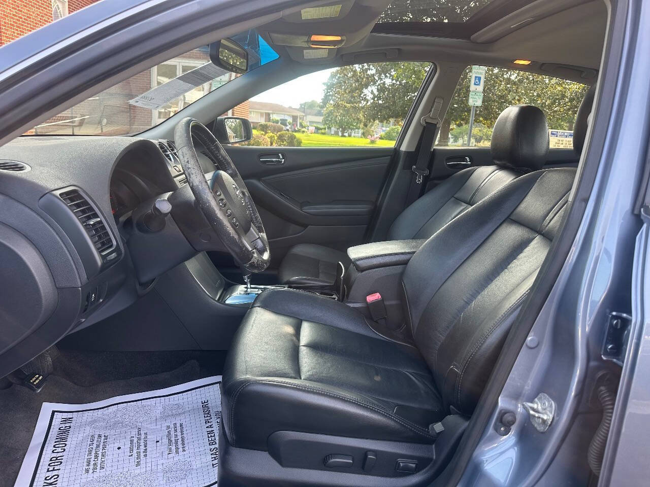 Used 2012 Nissan Altima 3.5 SR w/ Sport Pkg FWD image 12