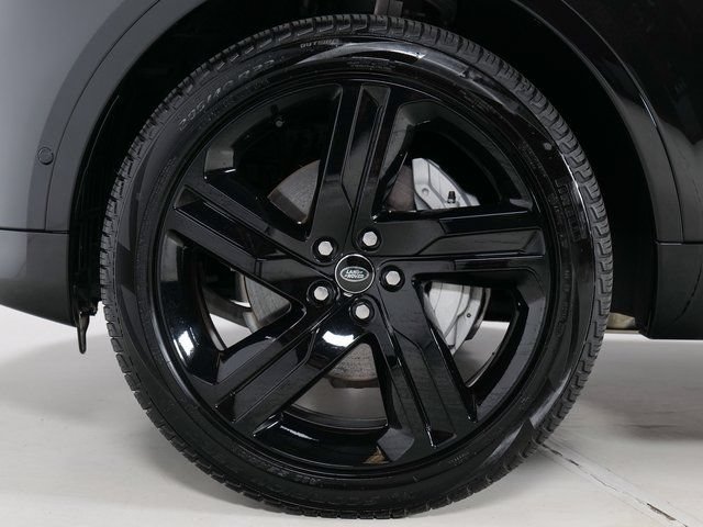 Certified 2025 Land Rover Discovery Dynamic SE AWD/4WD image 9