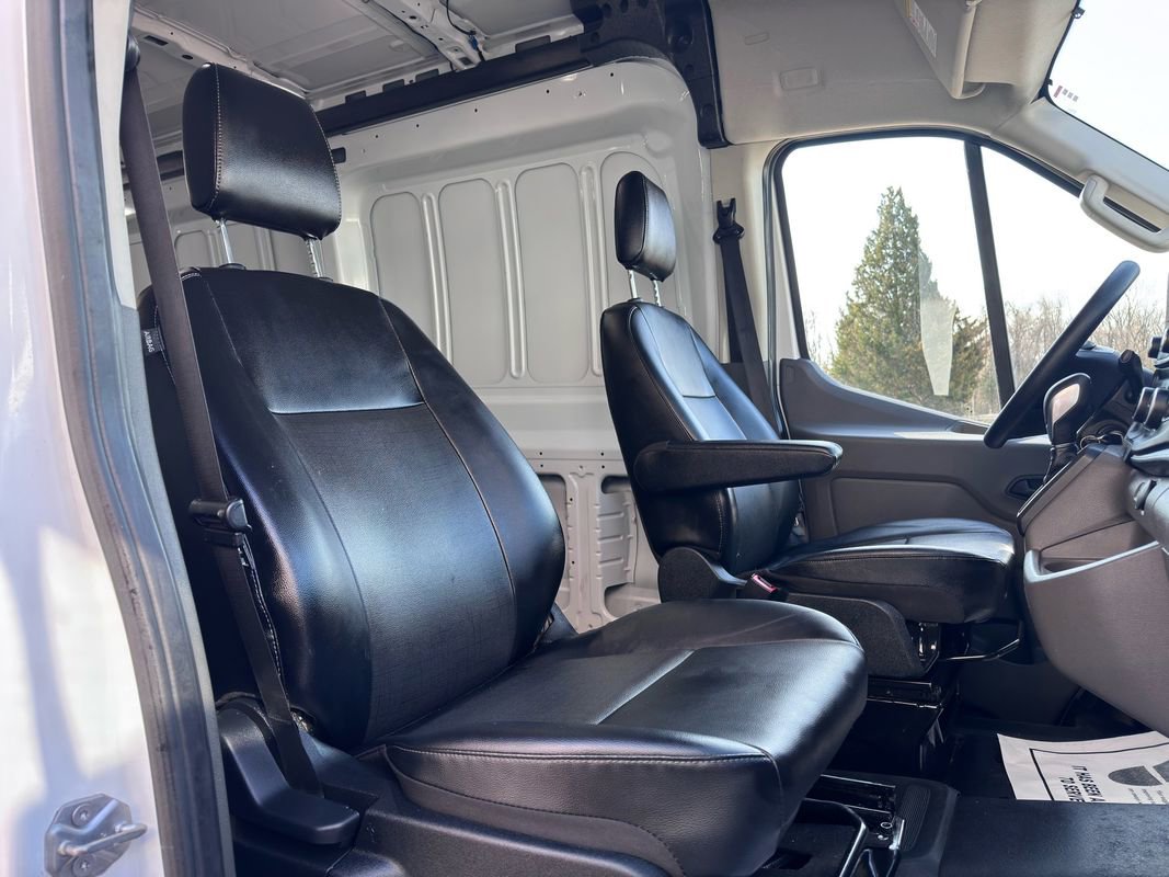 Used 2025 Ford Transit 250 Medium Roof RWD image 29