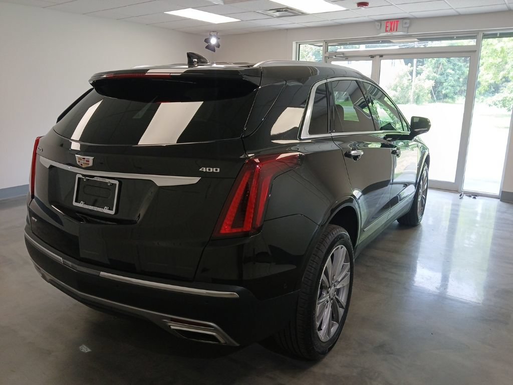 Certified 2025 Cadillac XT5 Premium Luxury w/ Technology Package AWD/4WD image 2
