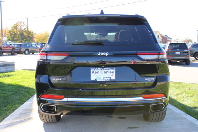 Used 2024 Jeep Grand Cherokee Summit AWD/4WD image 36