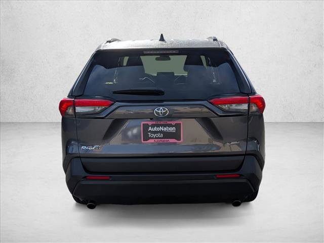 Used 2021 Toyota RAV4 LE image 6
