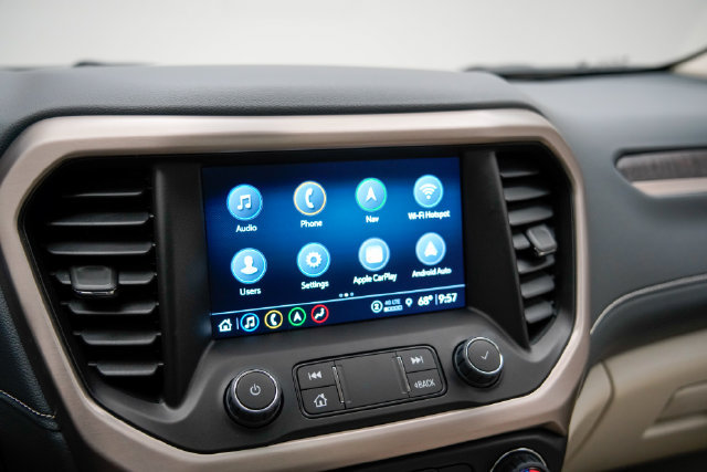 Used 2023 GMC Acadia Denali w/ Denali Technology Package AWD/4WD image 11