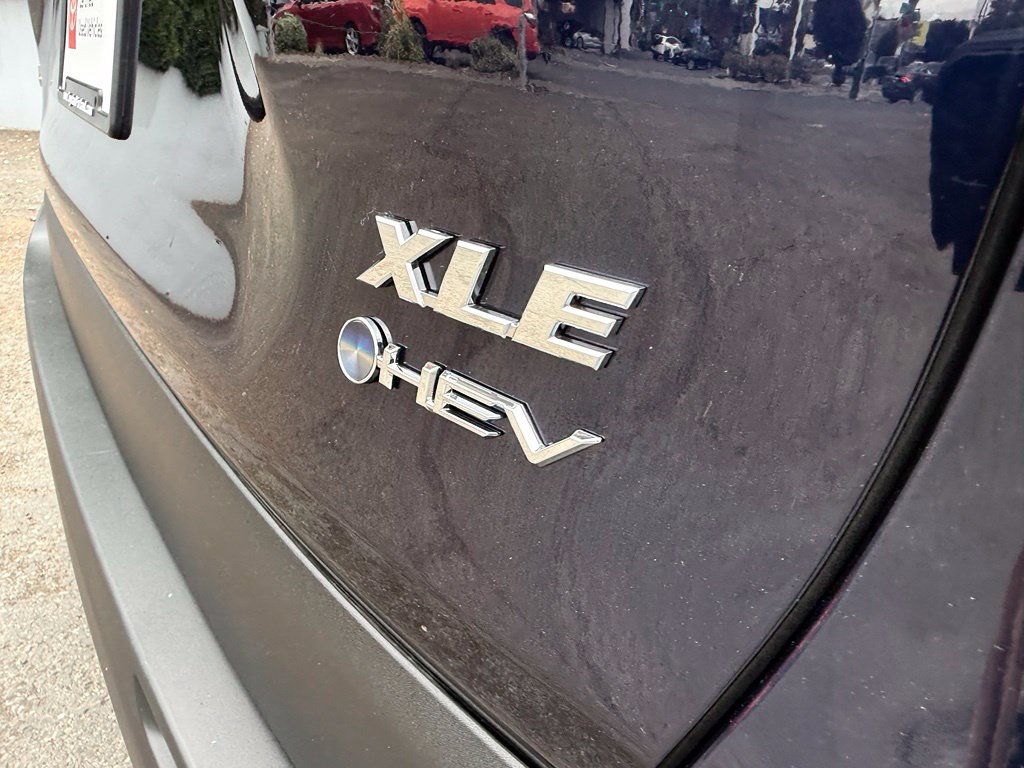 Certified 2025 Toyota RAV4 XLE w/ Convenience Package AWD/4WD image 8