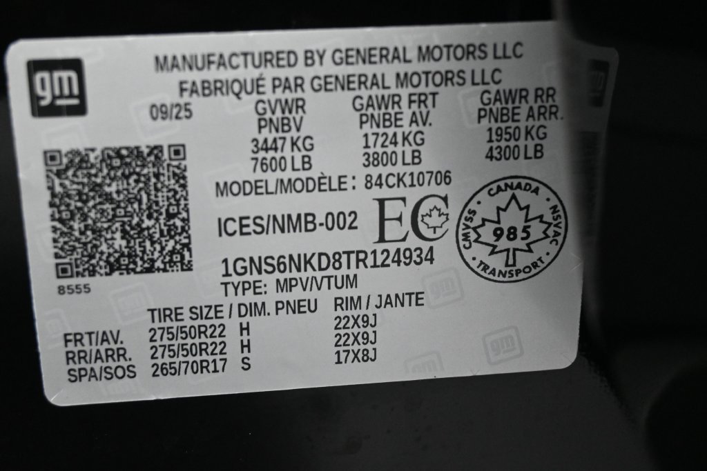 Used 2026 Chevrolet Tahoe LT w/ Comfort Package AWD/4WD image 7