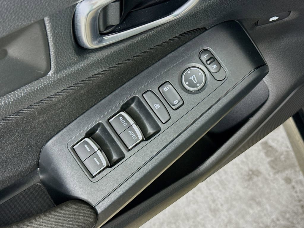 Used 2025 Honda Civic Sport image 18