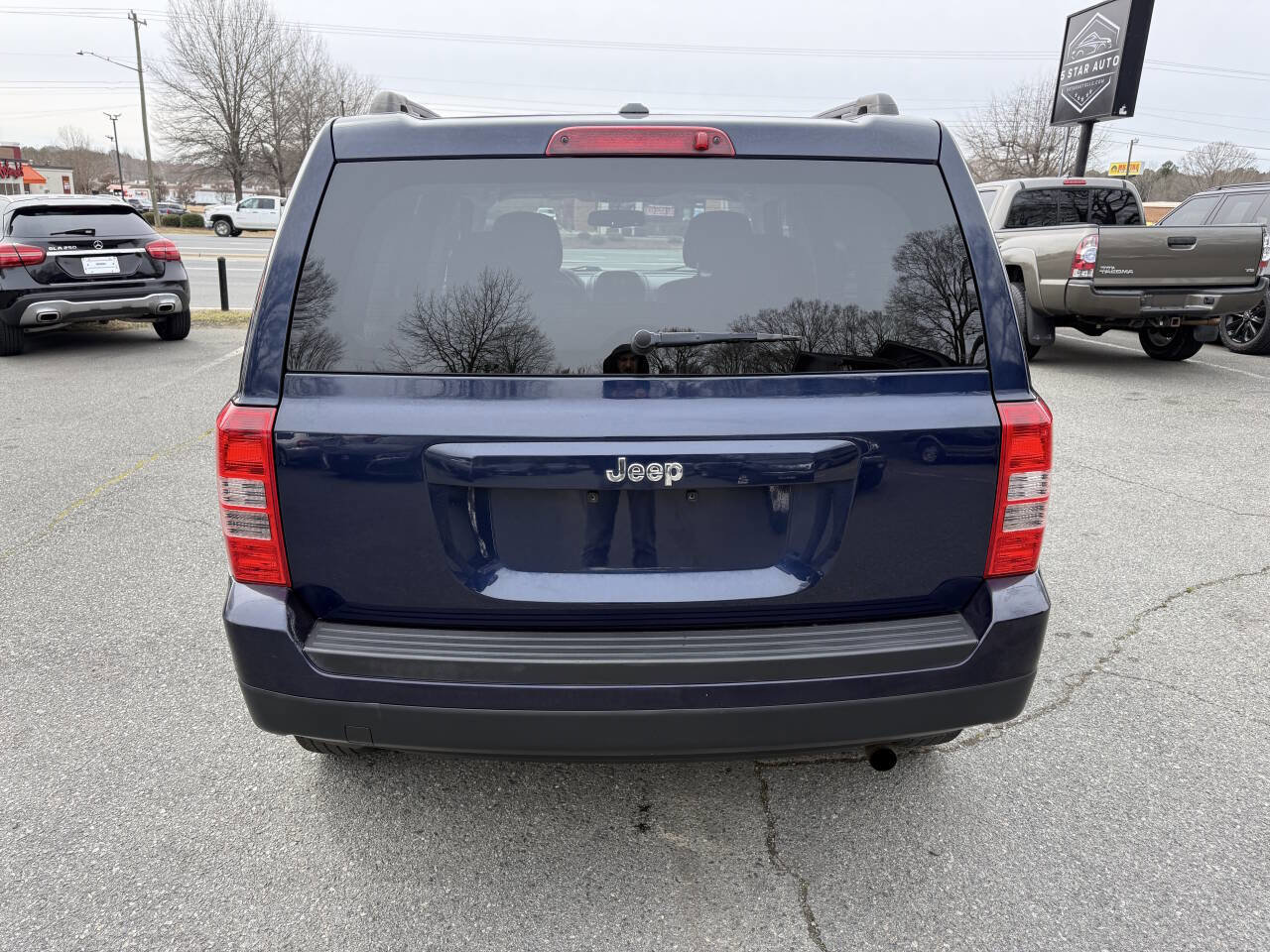 Used 2015 Jeep Patriot Sport w/ Power Value Group image 6