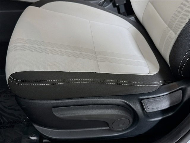 Used 2022 Hyundai Venue SEL image 16