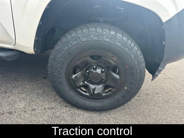 Used 2023 Toyota Tacoma SR RWD image 5