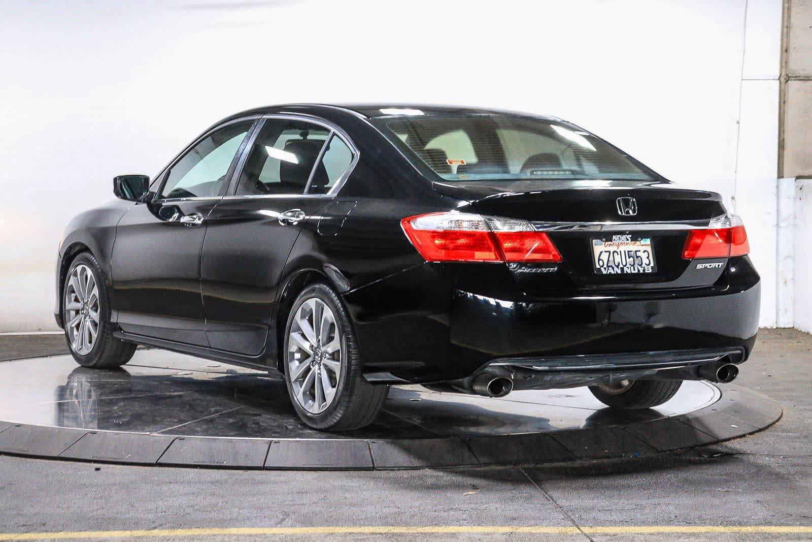 Used 2013 Honda Accord Sport image 2