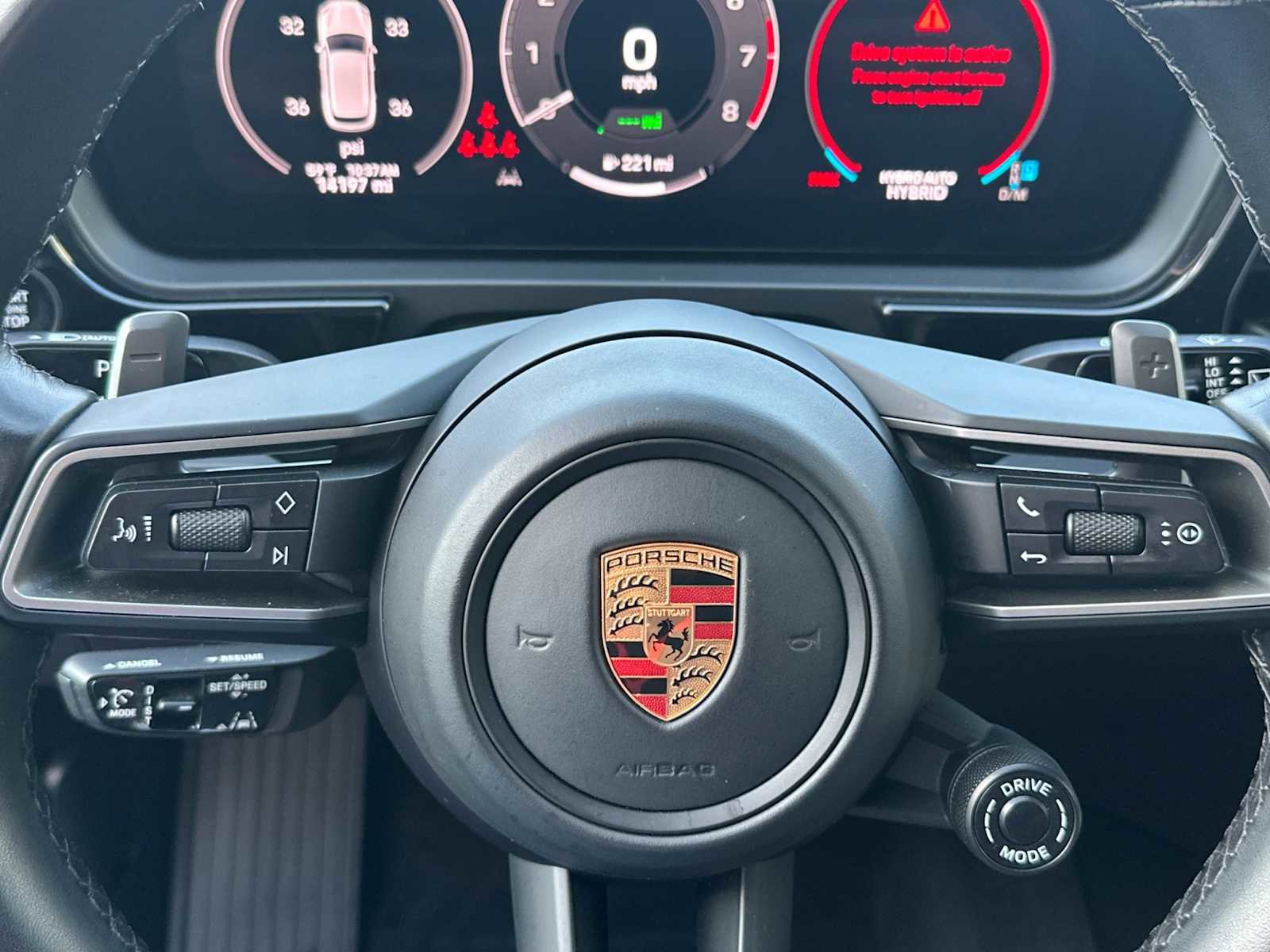 Certified 2024 Porsche Cayenne E-Hybrid image 25