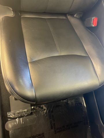 Used 2020 Nissan Pathfinder SL FWD image 17