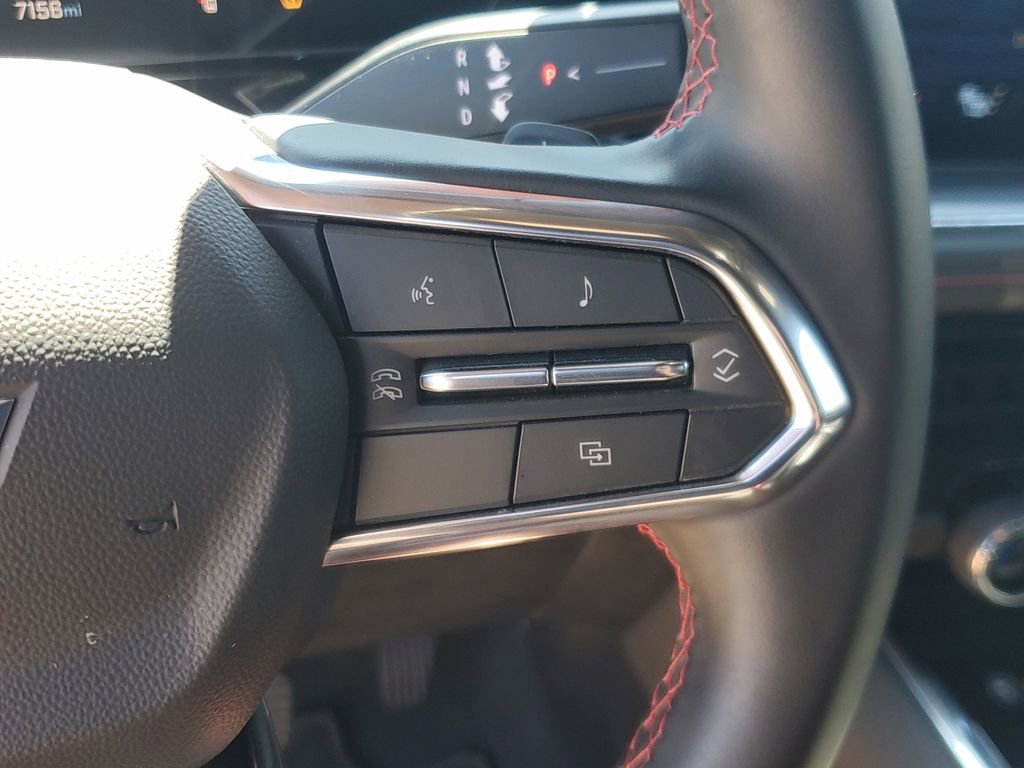 Used 2025 Chevrolet Suburban RST image 23