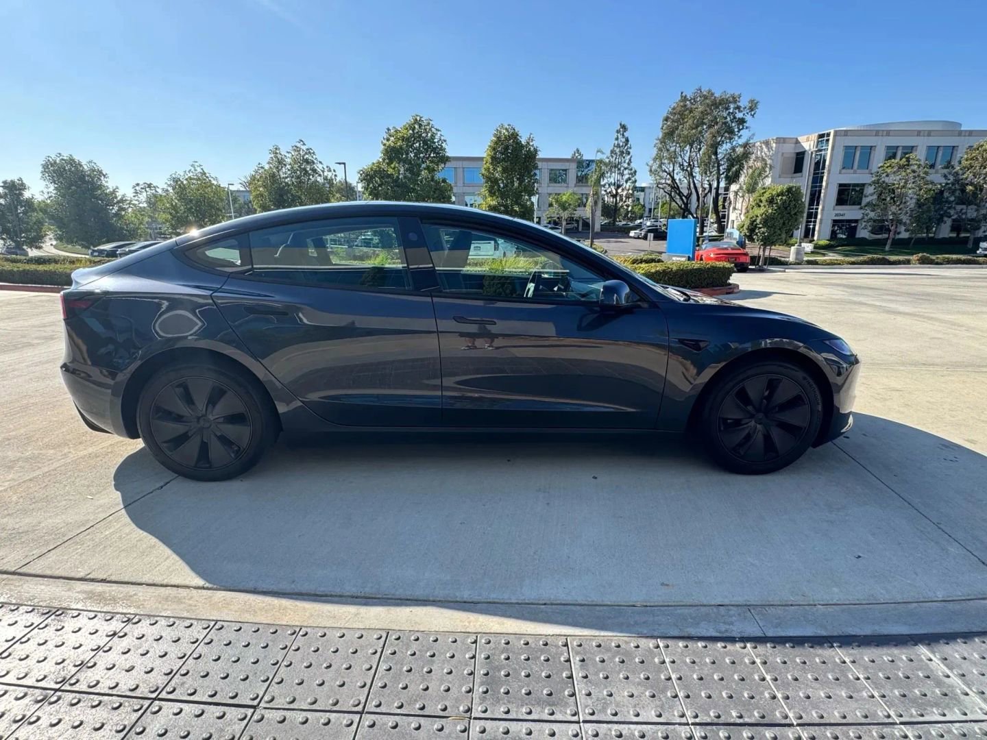 Used 2024 Tesla Model 3 Standard Range image 53
