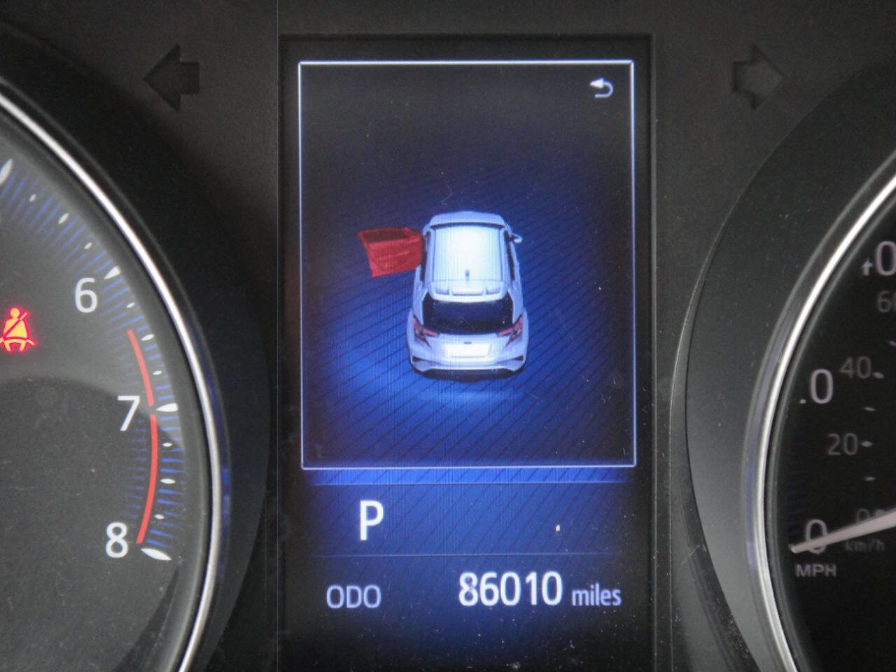 Used 2018 Toyota C-HR XLE image 14