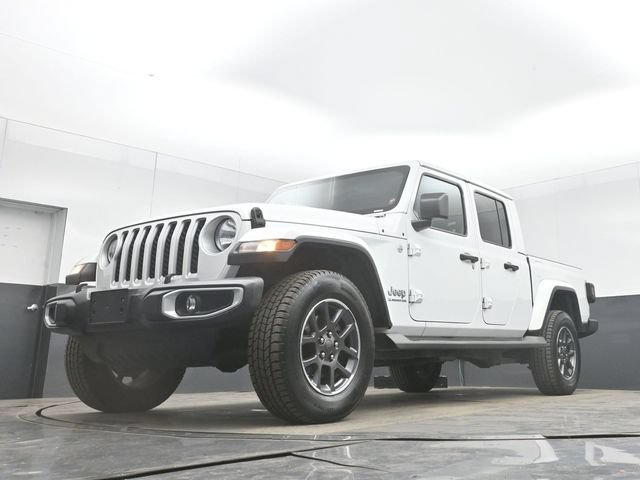 Used 2020 Jeep Gladiator Overland AWD/4WD image 41