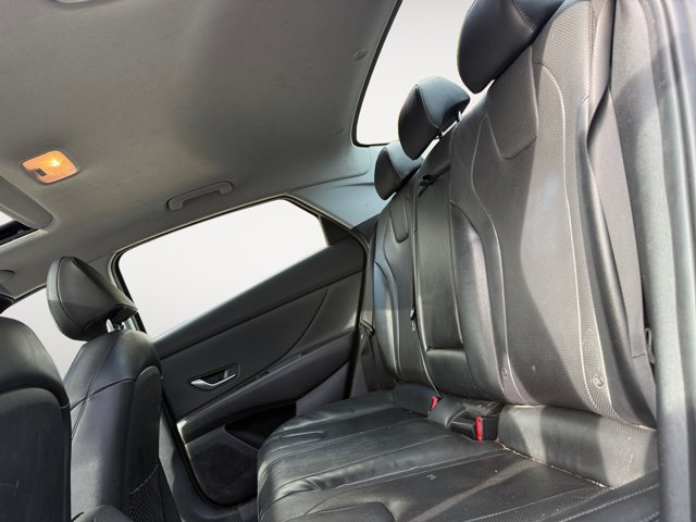 Used 2022 Hyundai Elantra Limited FWD image 12