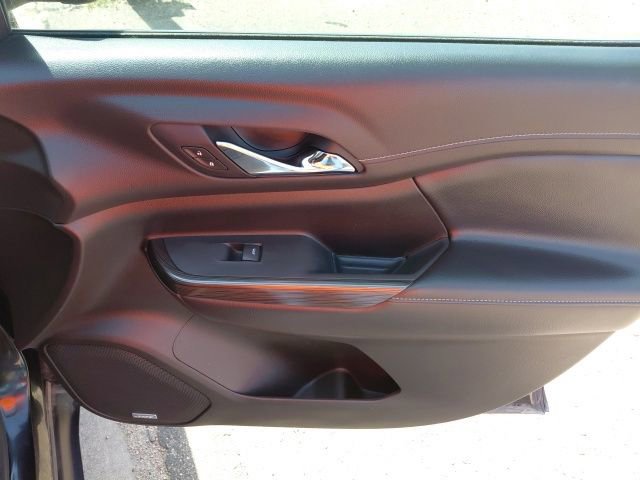 Used 2021 GMC Acadia SLT w/ Trailering Package image 30