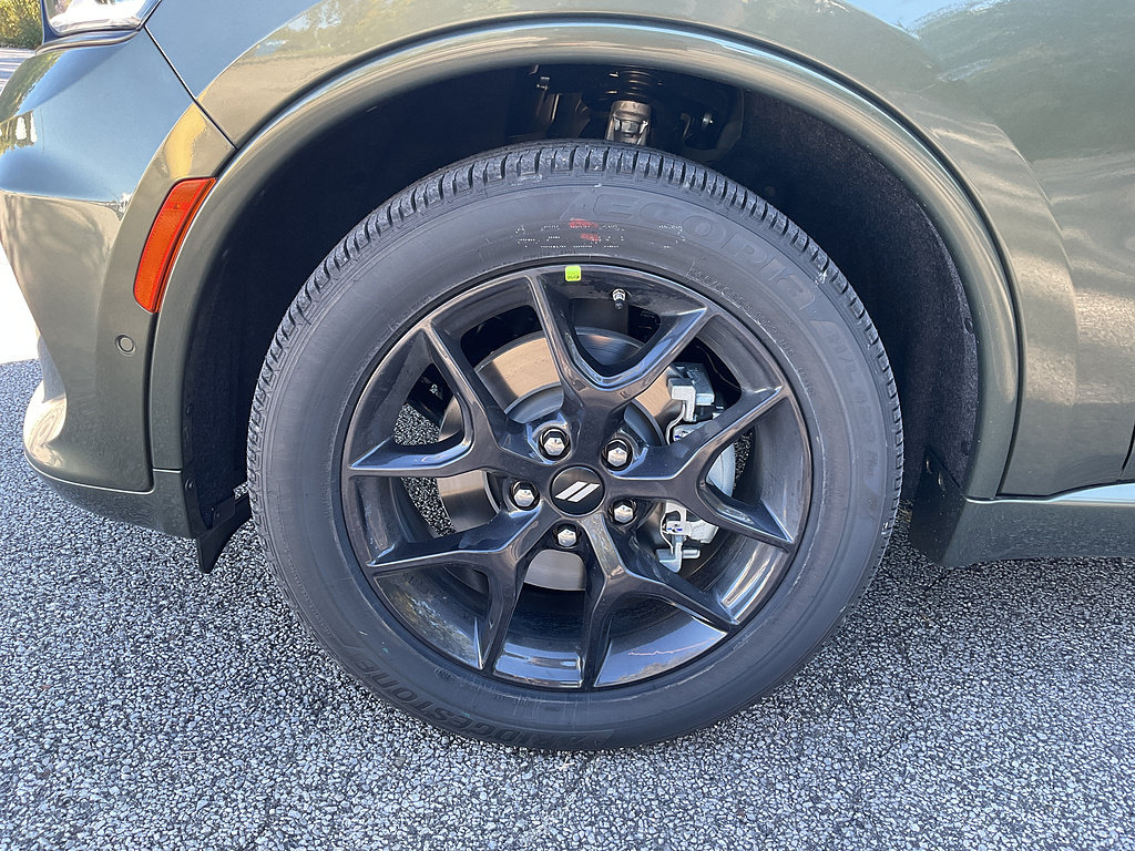 New 2027 Dodge Durango GT AWD/4WD image 16
