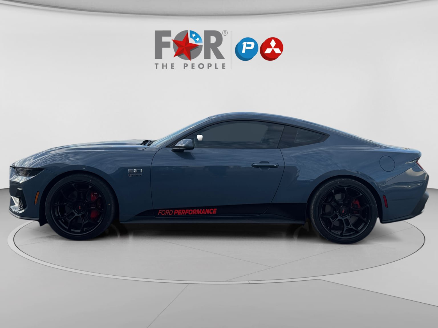 Used 2025 Ford Mustang GT Premium RWD image 2