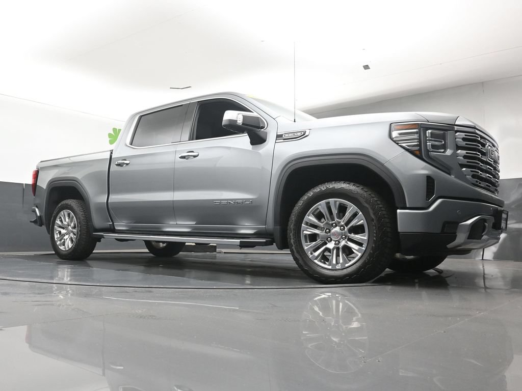 Used 2025 GMC Sierra 1500 Denali w/ Technology Package AWD/4WD image 25
