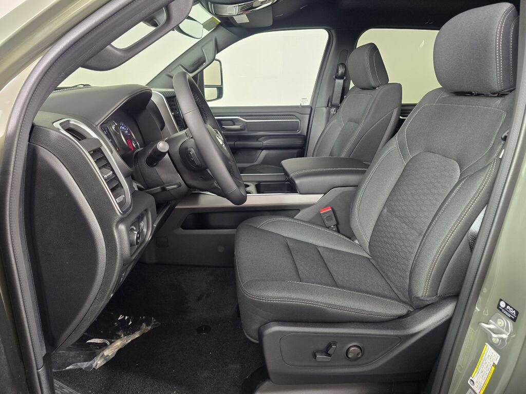 New 2026 RAM 1500 Big Horn AWD/4WD image 21