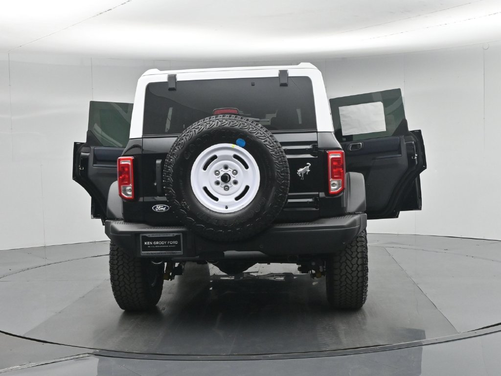 New 2026 Ford Bronco Heritage Edition AWD/4WD image 32