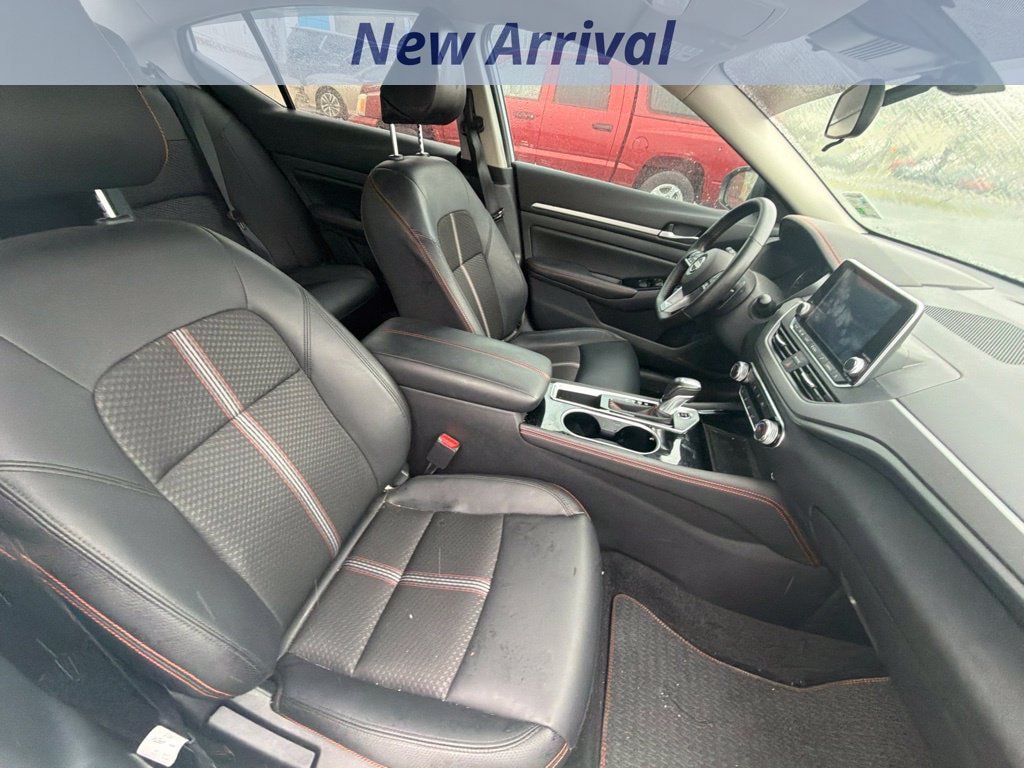 Used 2025 Nissan Altima 2.5 SR FWD image 7