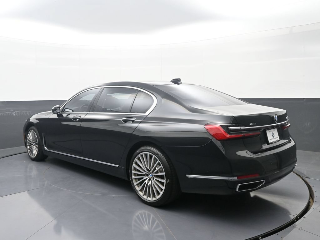 Used 2022 BMW 750i xDrive w/ Autobahn Package AWD/4WD image 5