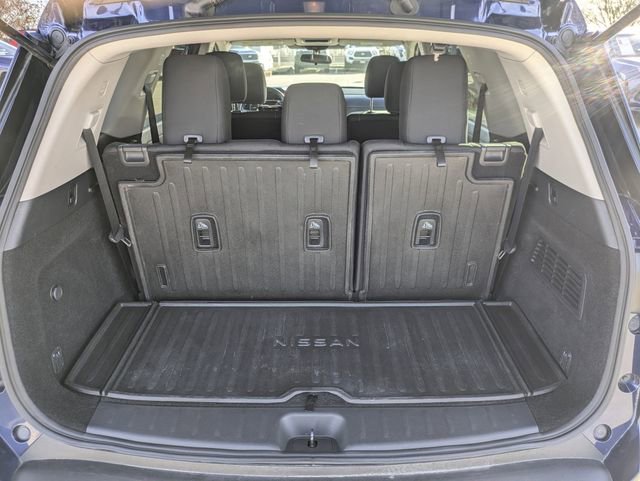 Used 2022 Nissan Pathfinder SV w/ SV Black Package image 29